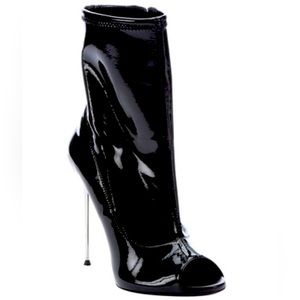 Giuseppe Zanotti Black Patent Leather Peep Toe Side-zip Boots